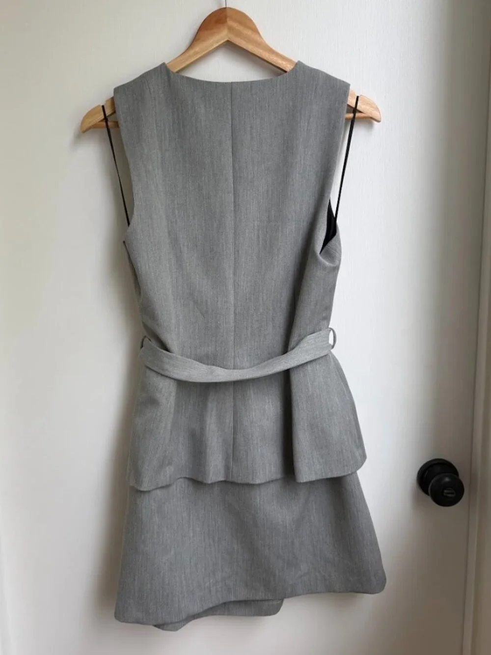 Zara gray belted dress - Picture 3 of 3